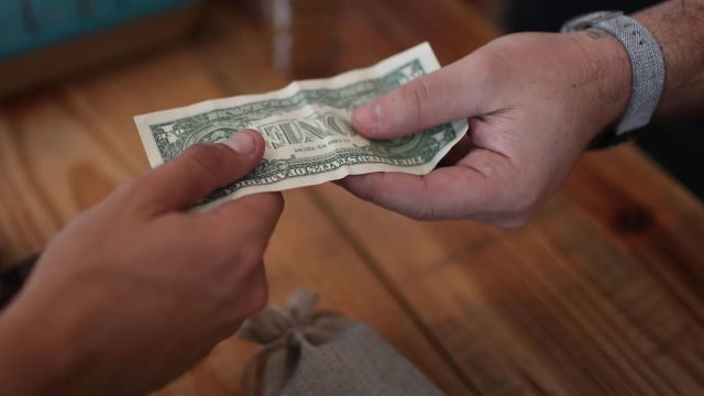Navigating Pay Trends: What Employers Are Forecasting for 2024