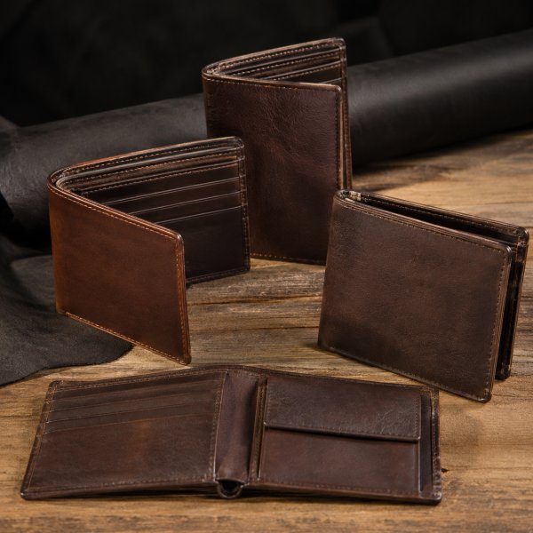 Wholesale Leather Wallets for Discerning